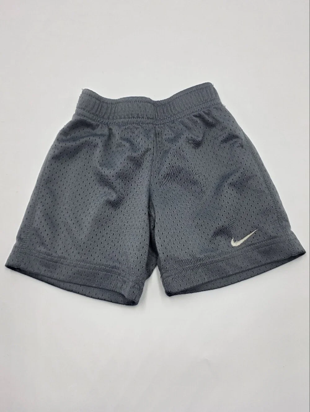 Nike boys' baseball tee and mesh shorts size 2T